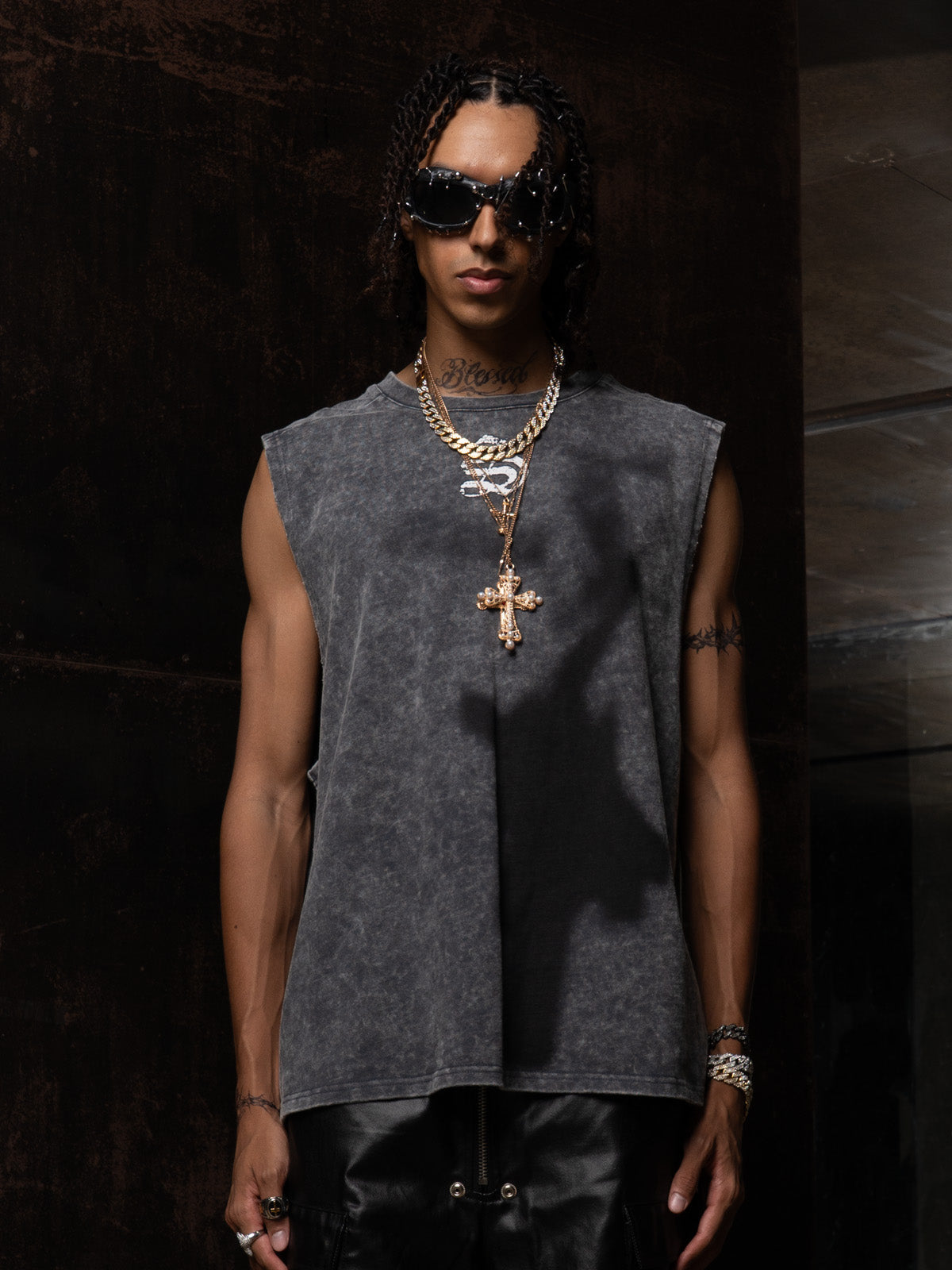 Cross-Print Distressed Washed Vest
