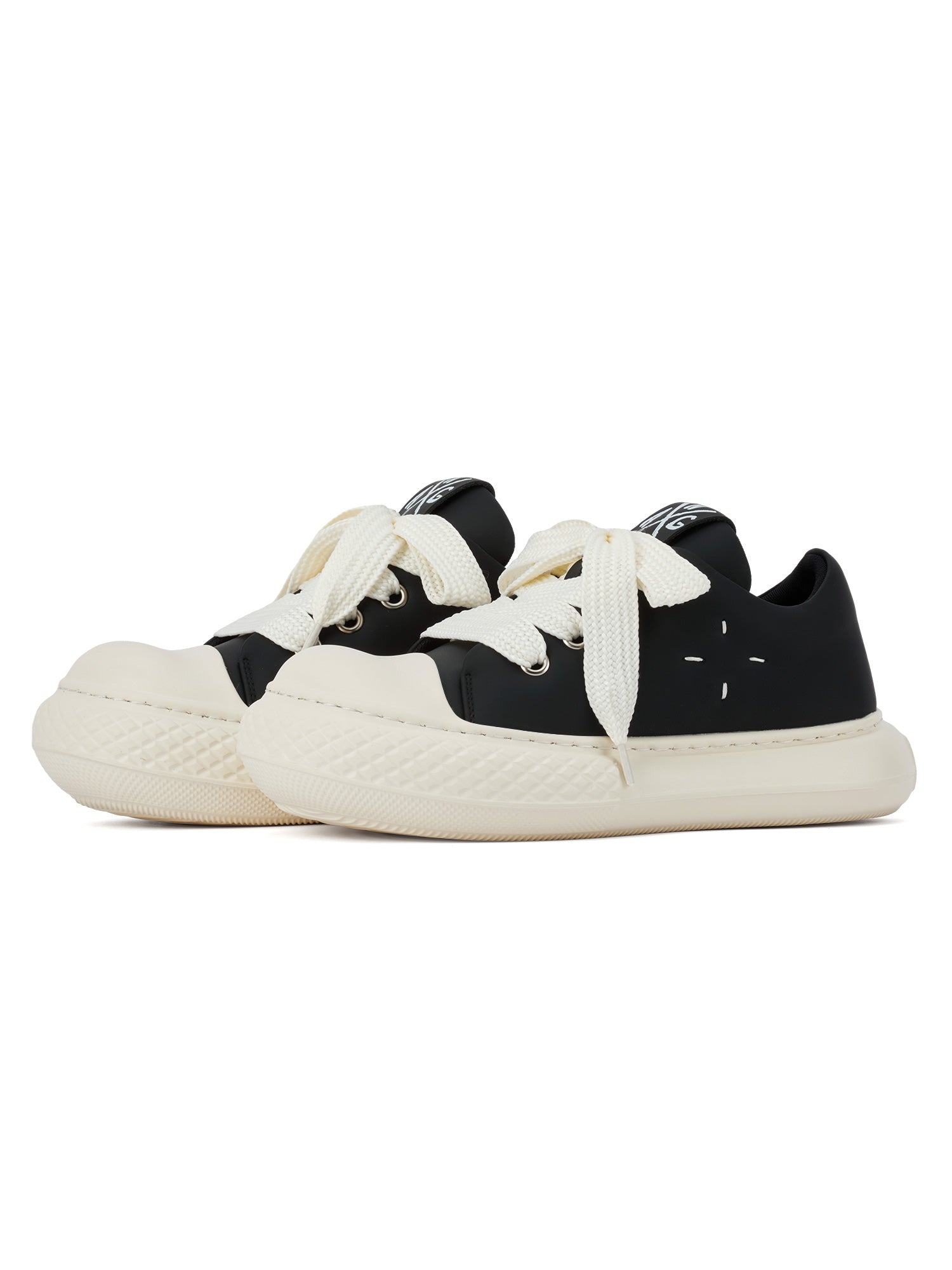 Chunky ugly sneakers shop