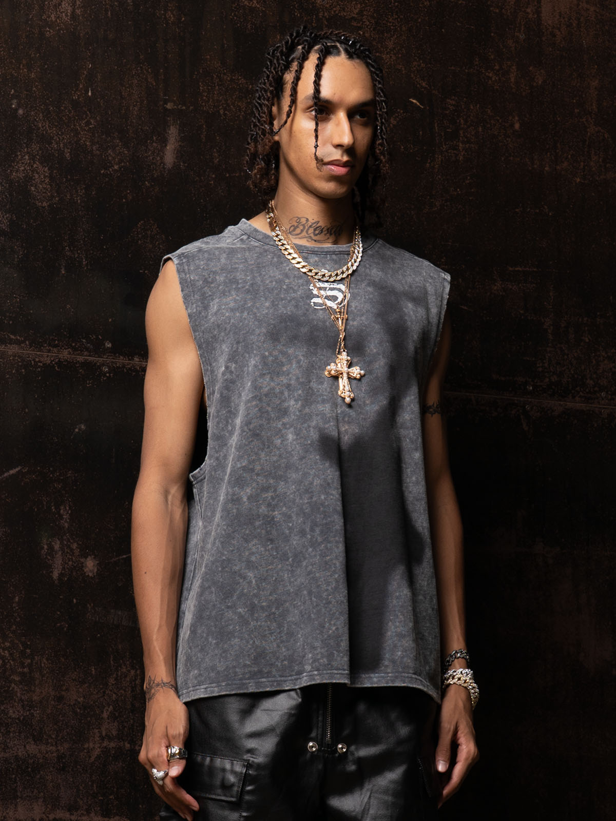 Cross-Print Distressed Washed Vest
