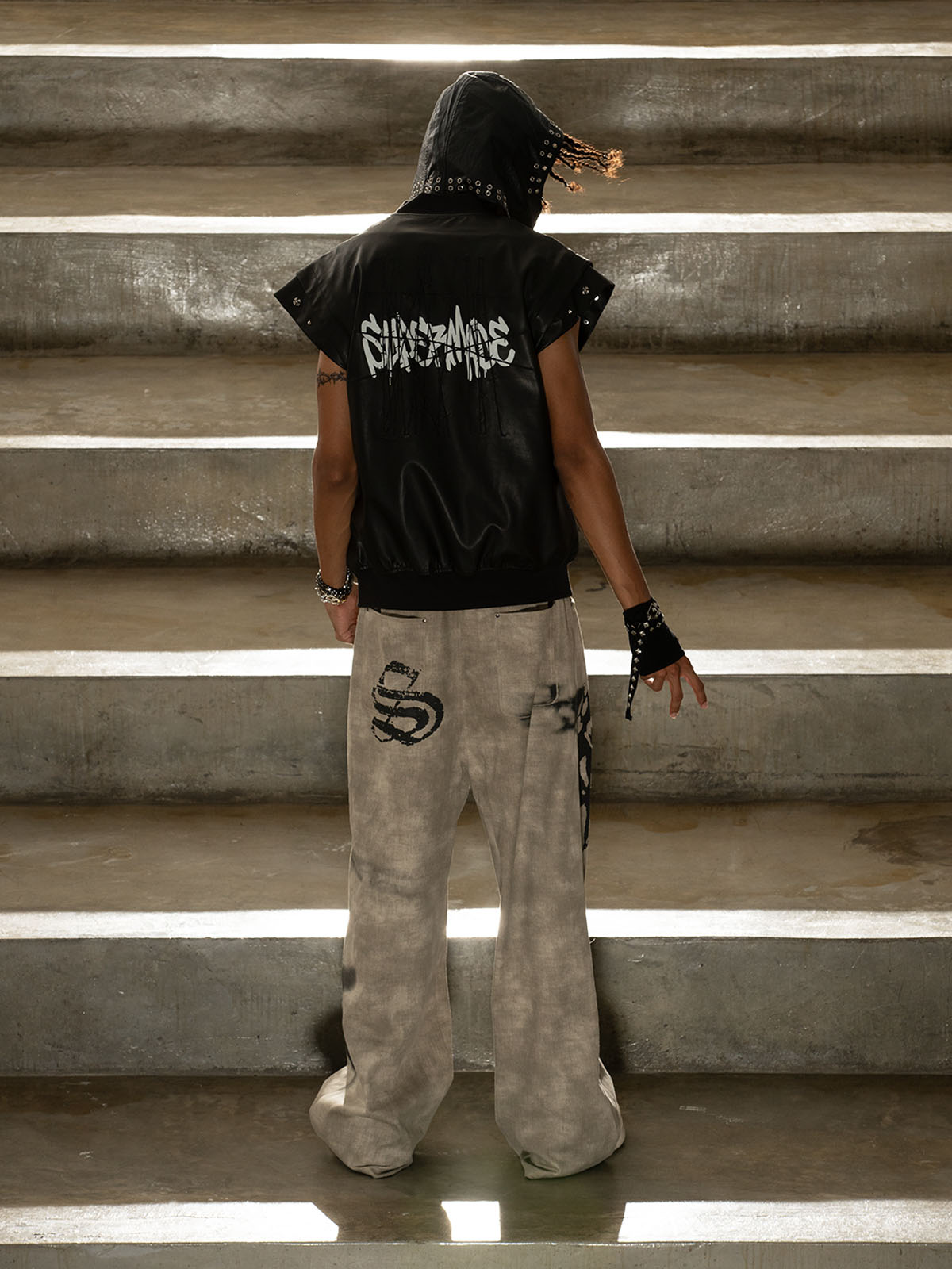 Thorn Destruction Frame Pattern Leather Vest