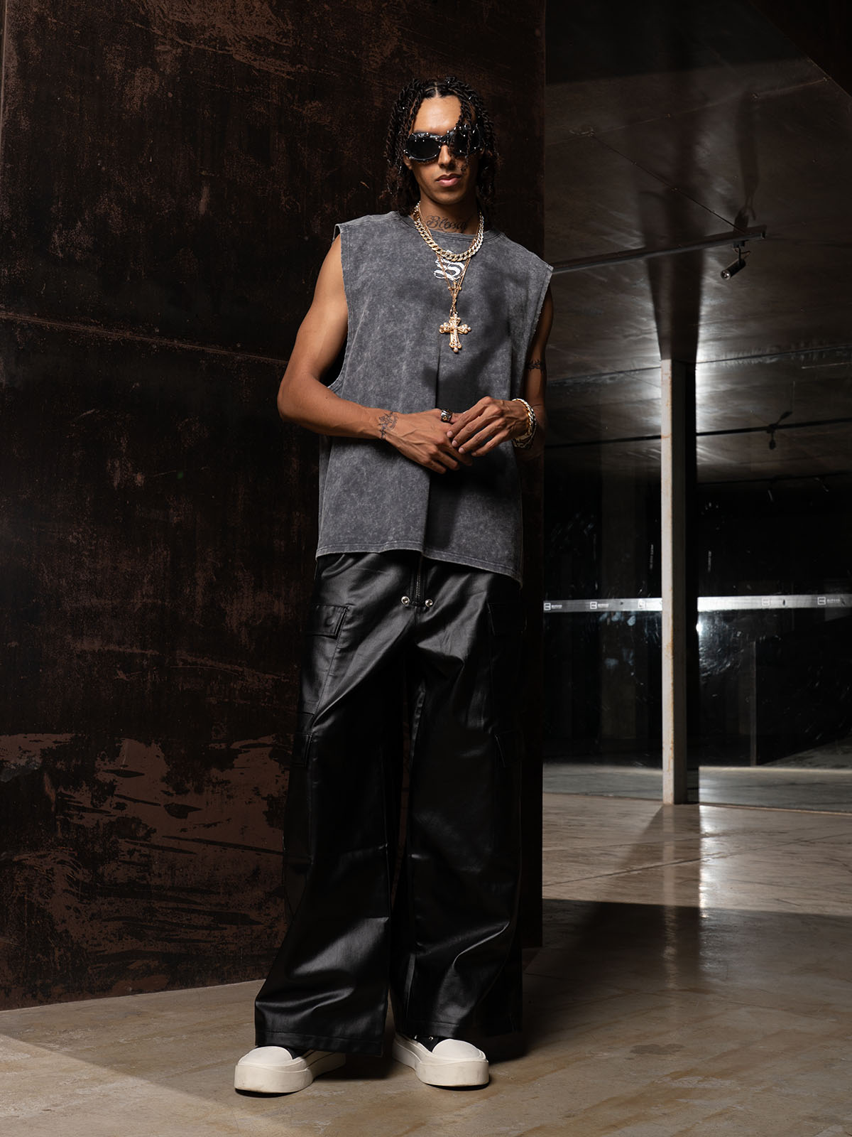Cross-Print Distressed Washed Vest