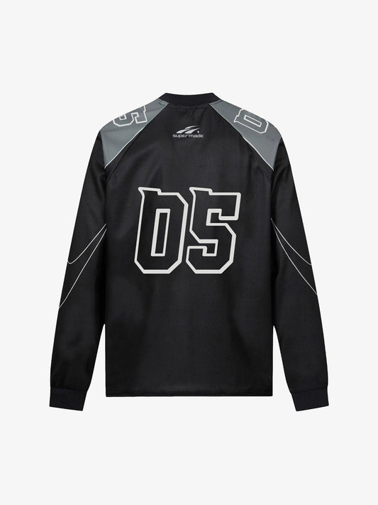 Sporty Long Sleeve Jersey with Bold Number Design for Active Enthusiasts