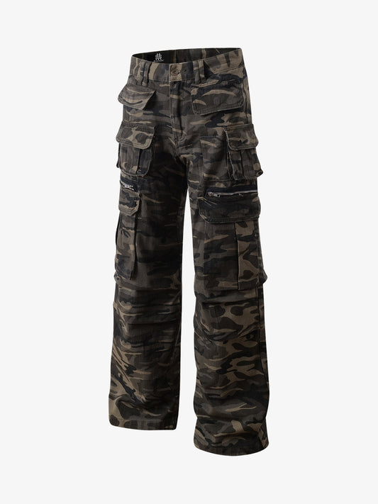 Camouflage Cargo Pants for Men - Stylish and Functional Design with Multiple Pockets