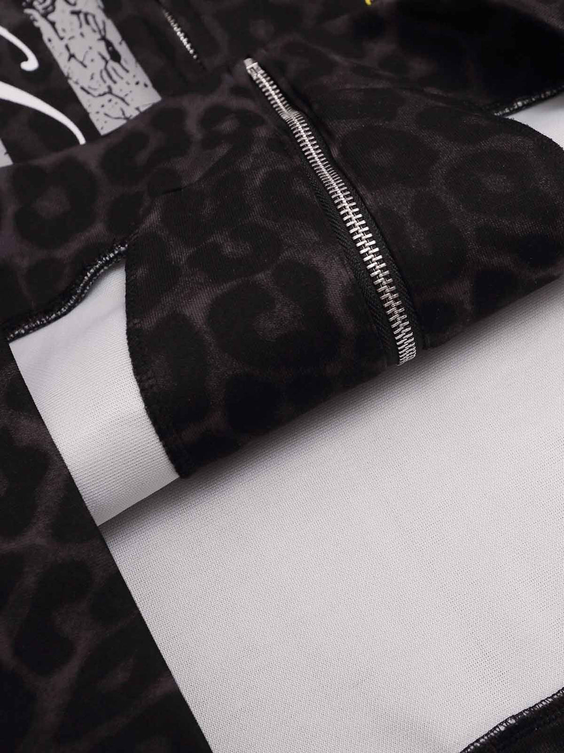 What Is a Long Sleeve T-Shirt?