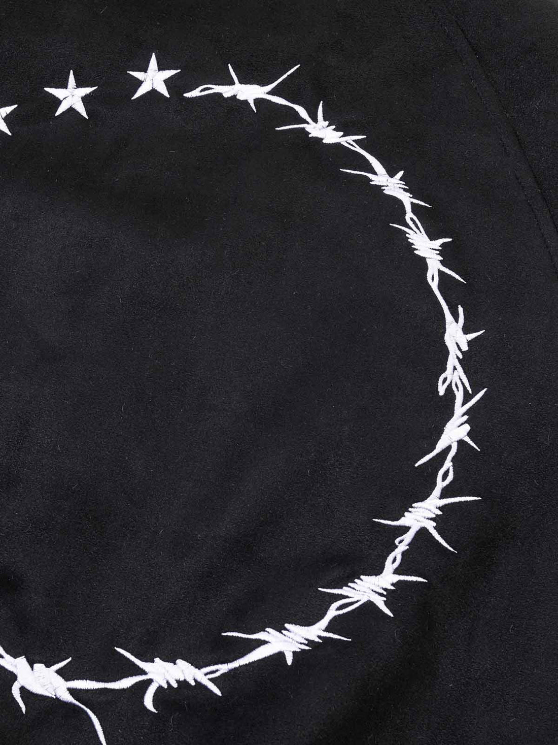 What Is Traditional Goth? 9 Best Curated Outfits
