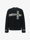 Langarmshirt mit Nietenmuster und Kreuzmotiv aus schwerem Waffelpappstoff