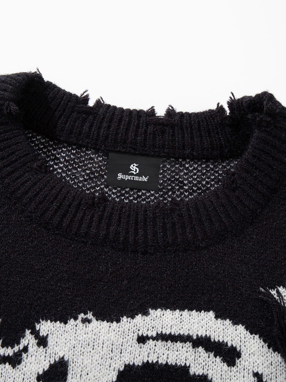 Skull Pattern Knit Sweater - Trendy and Cozy for Casual Wear 