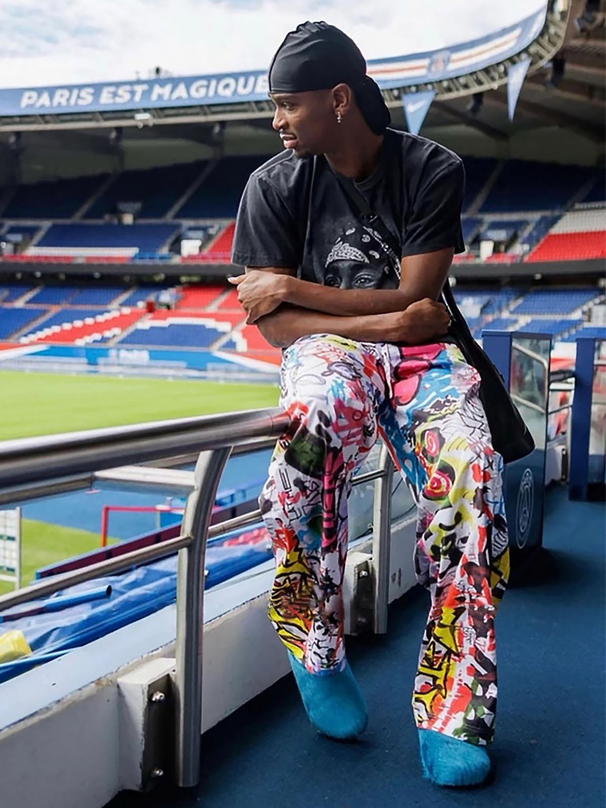 Graffiti Print Wide-Leg Pants for Urban Street Style 