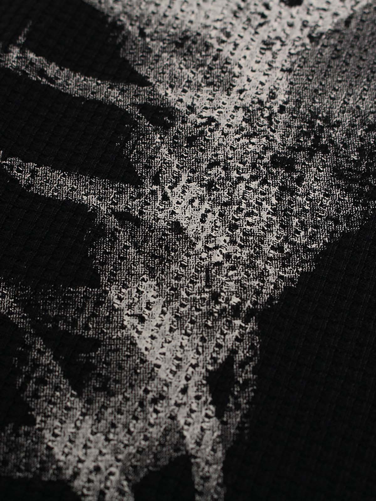 Sudadera con estampado de esqueleto y tejido gofrado - 2495