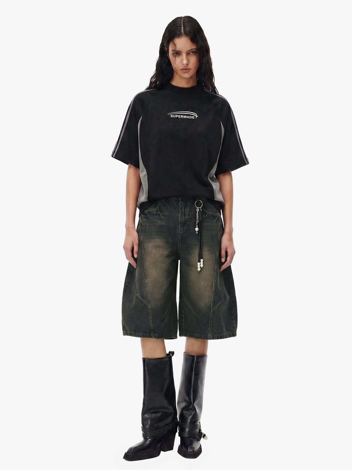 Curved Silhouette 3D Paneled Denim Shorts 