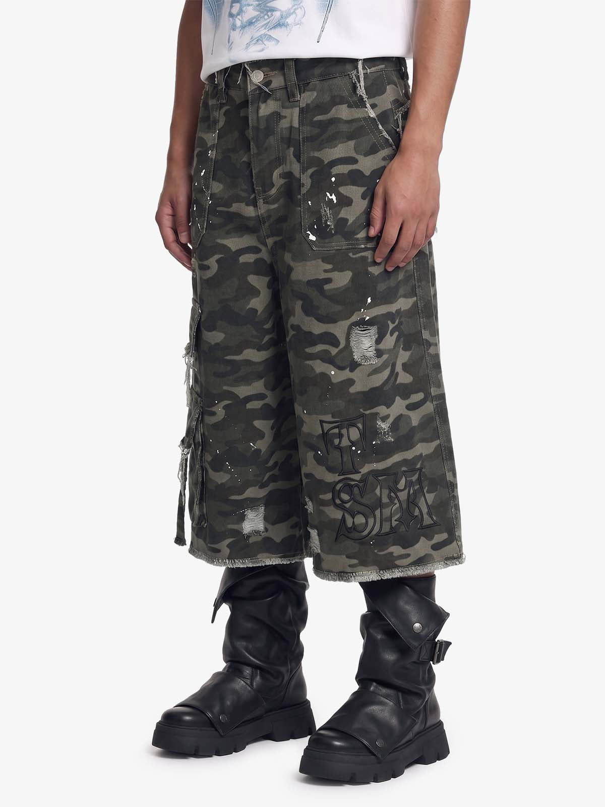 Distressed Camo Multi-Pocket Straight-Leg Jorts - 2611 