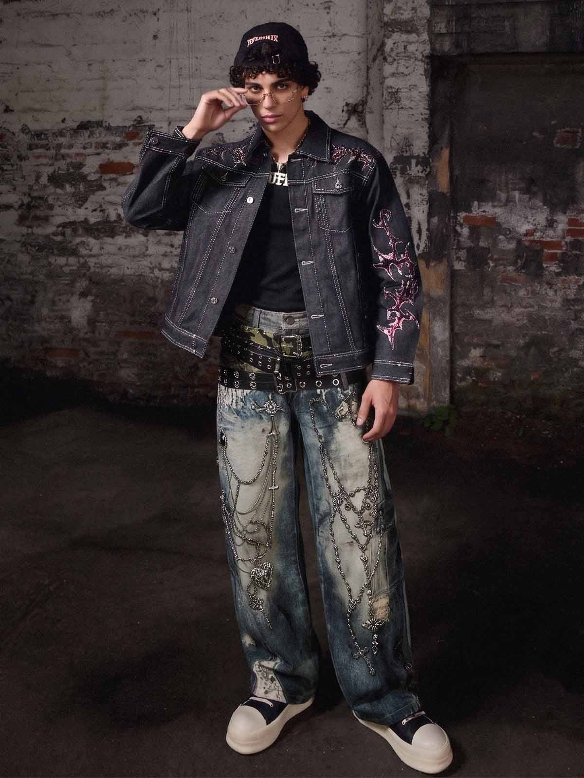 Jeans desgastados con impresión 3D