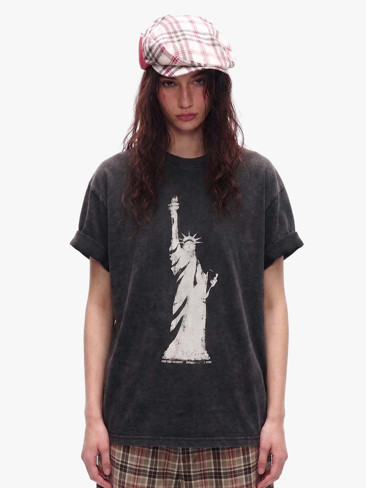 Statue of Liberty Print and Star Details T-Shirt 