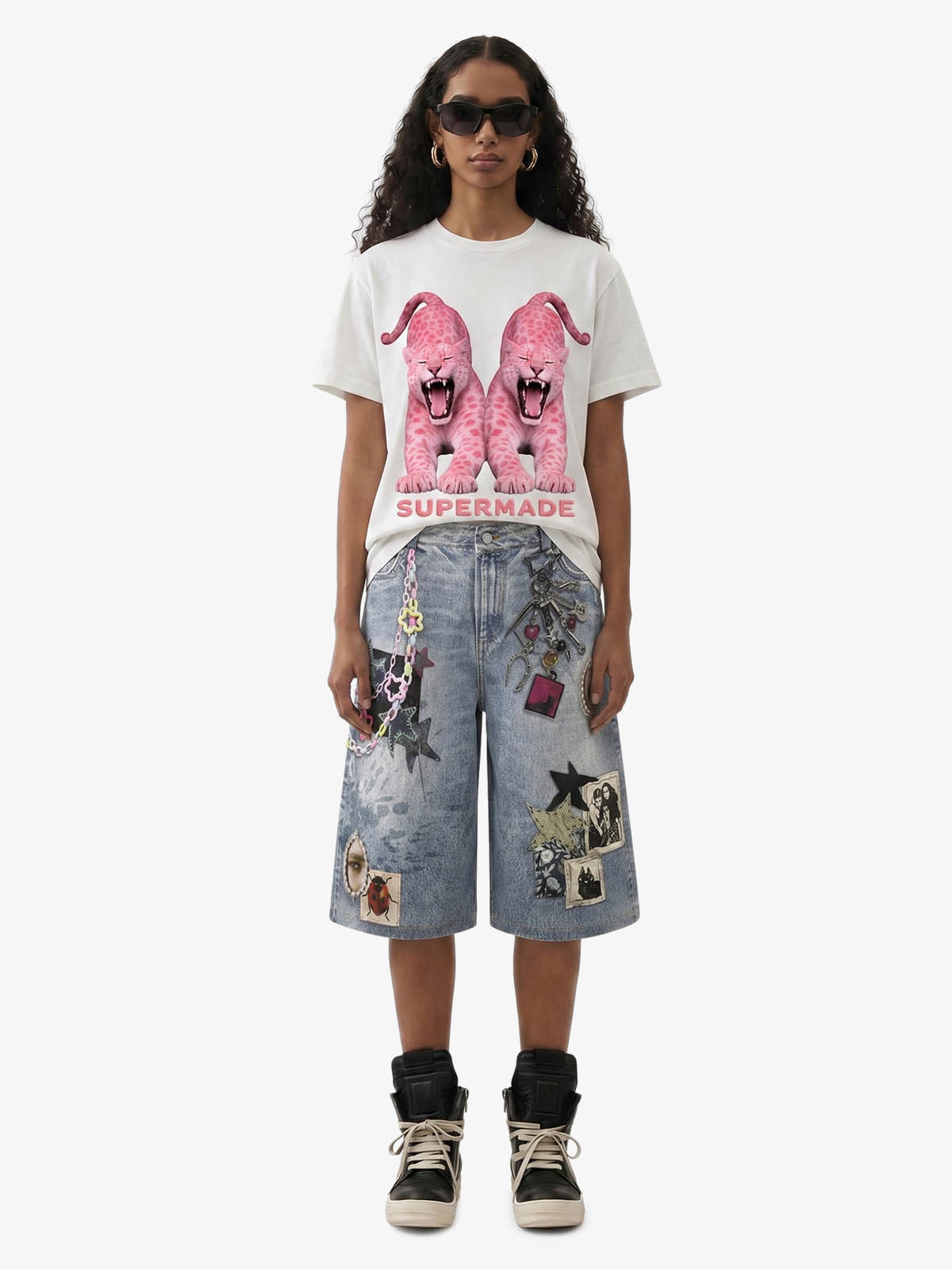 Charm Detail Graphic Denim Shorts 