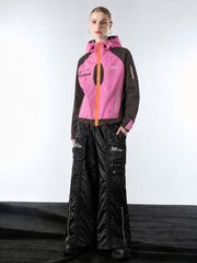 Kurzer, bestickter Windbreaker mit Kapuze in Farbblock-Optik