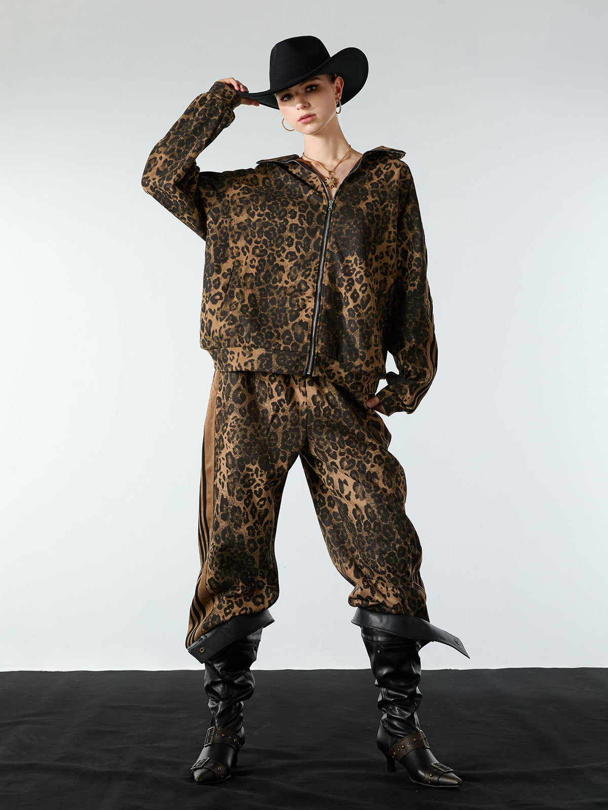French Terry Cheetah Print Suede Tracksuit - 2277 