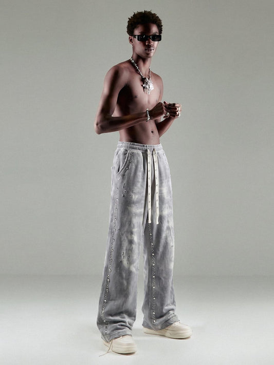 Used-Look-Jogginghose mit Strasssteinen