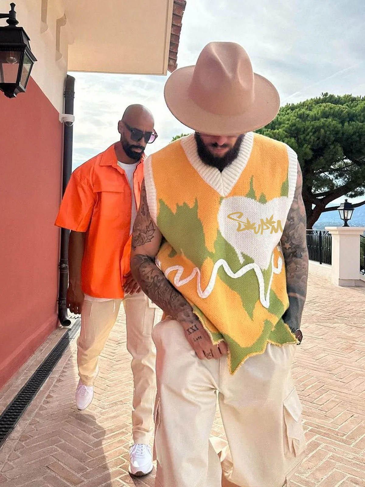 Thesupermade Graffiti Love V-neck Irregular Sweater - 1695 