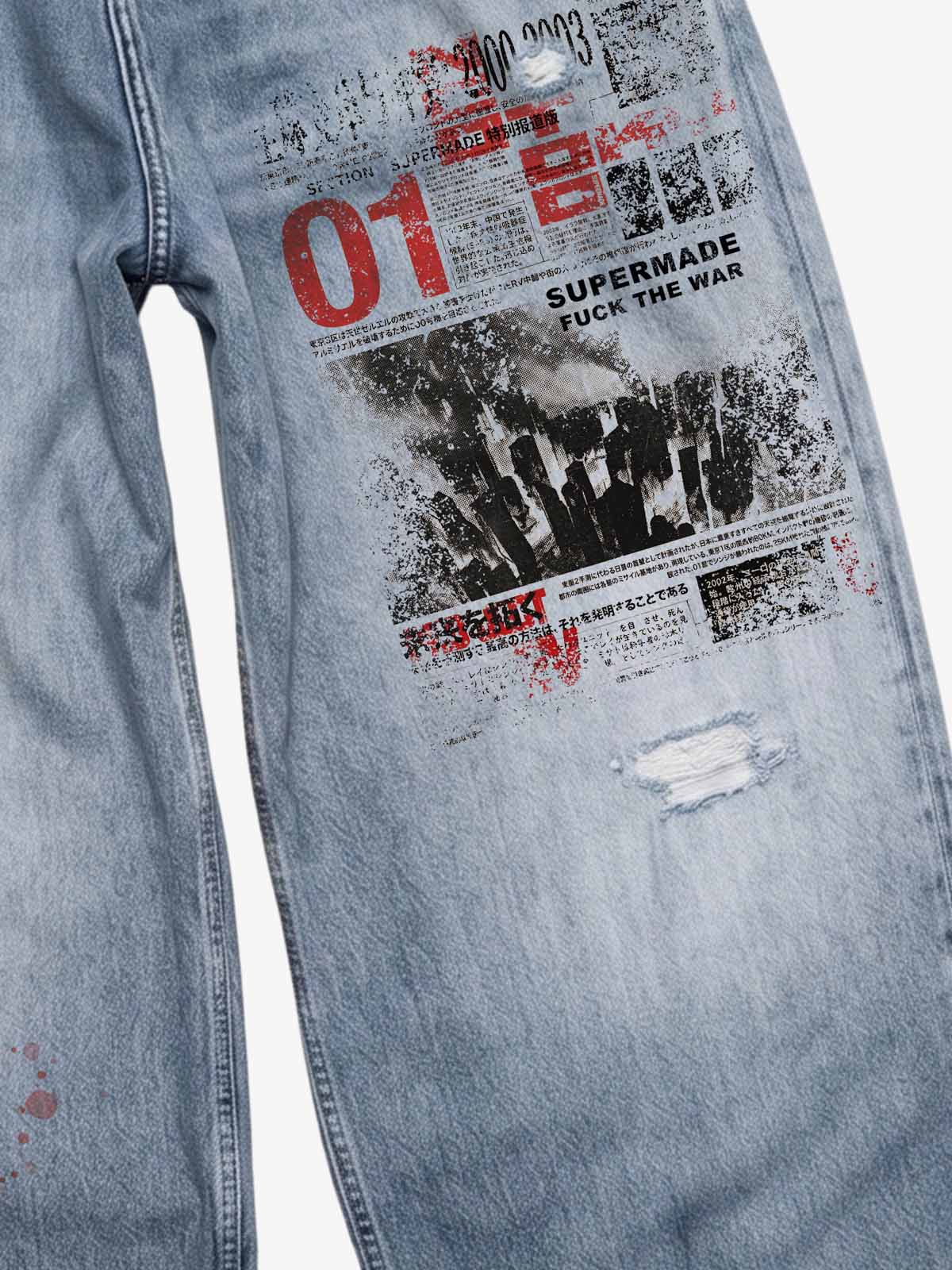 Jeans larghi Scimitar con grafica "No More Booms"