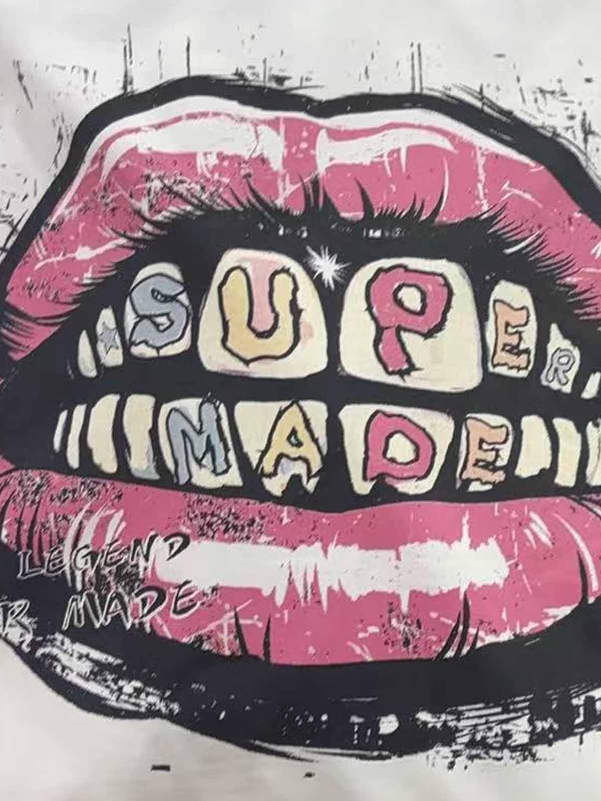 Retro Letter Lip Graphic T-Shirt 