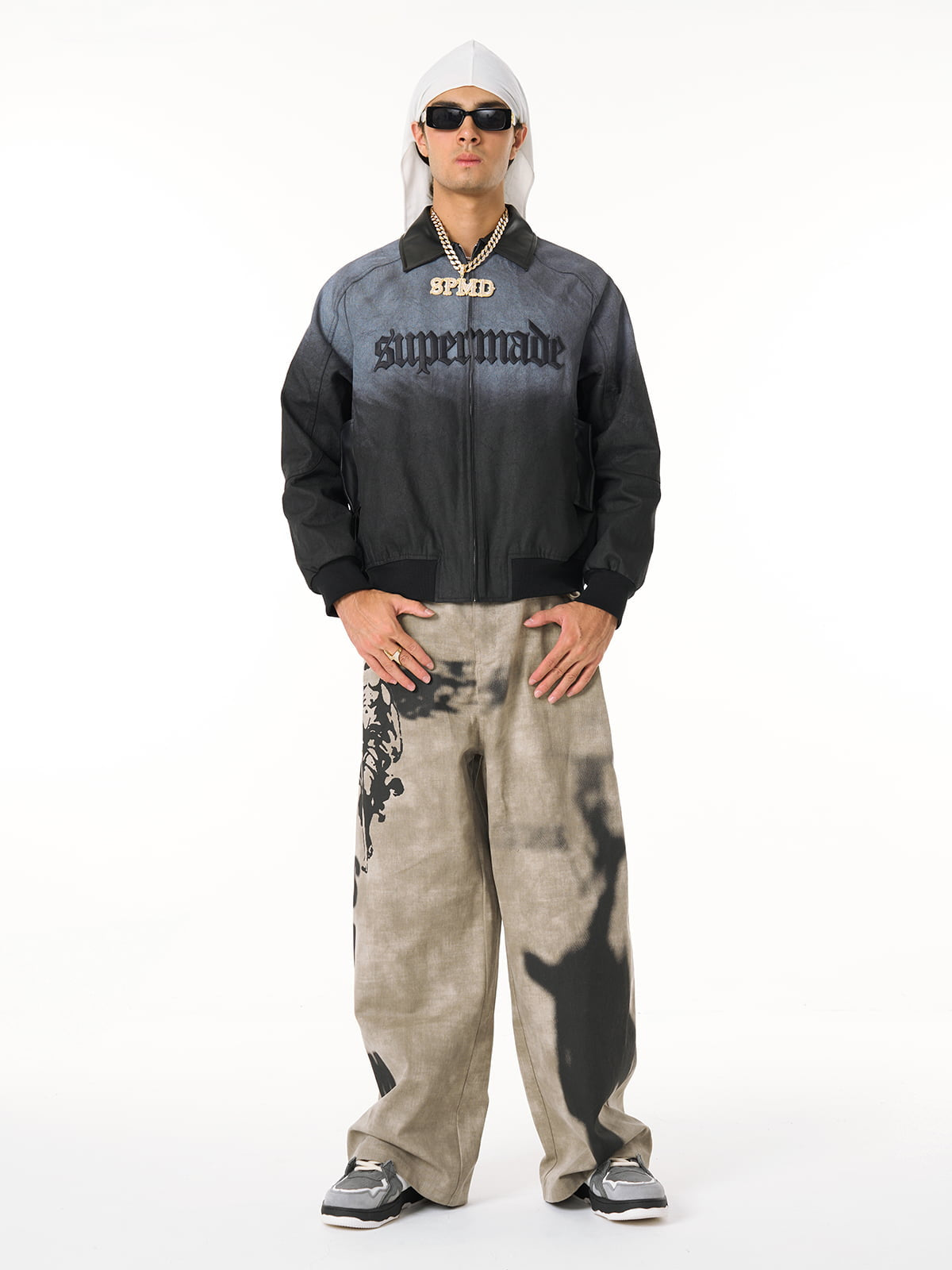 SUPERMADE 3D Embroidered Spray-white Bomber Jacket 