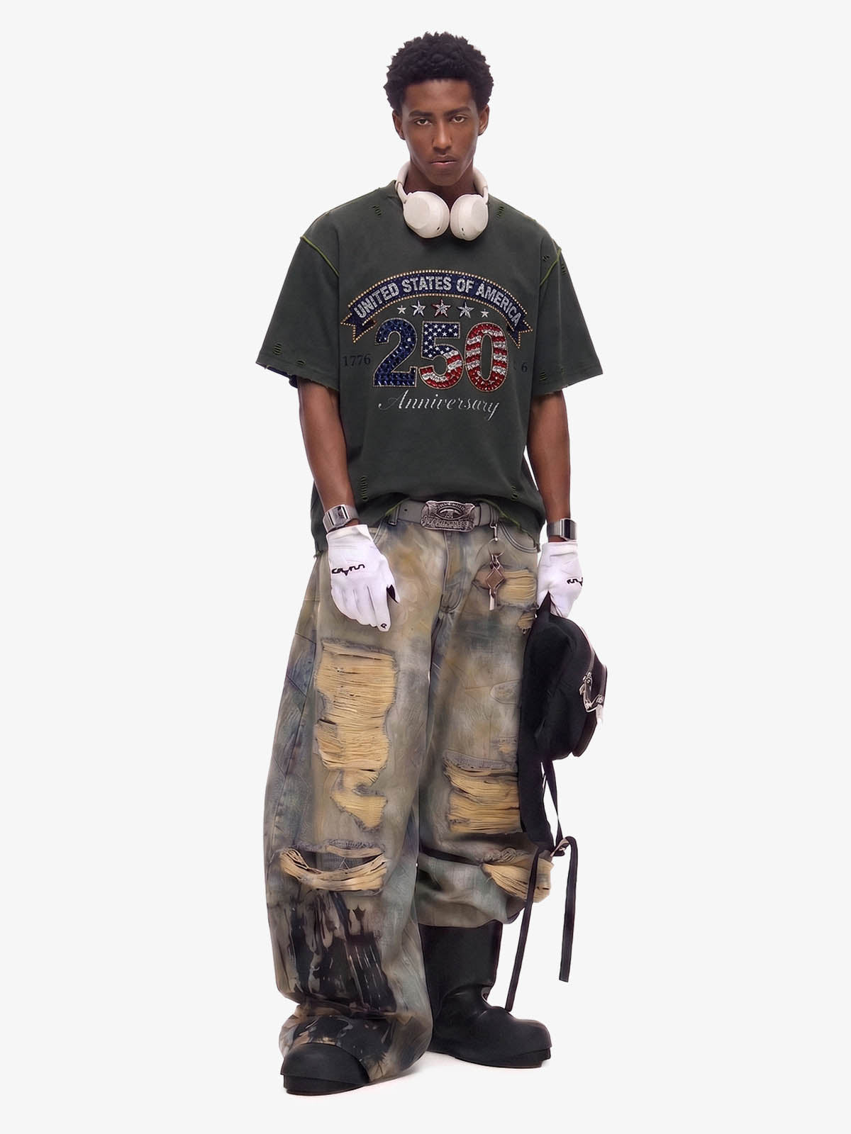 Rhinestone 250 Ripped Washed T-Shirt 