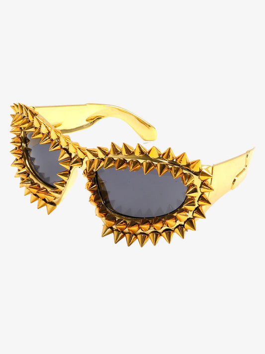 Edgy Spike-Embellished Sunglasses for Fashionistas 
