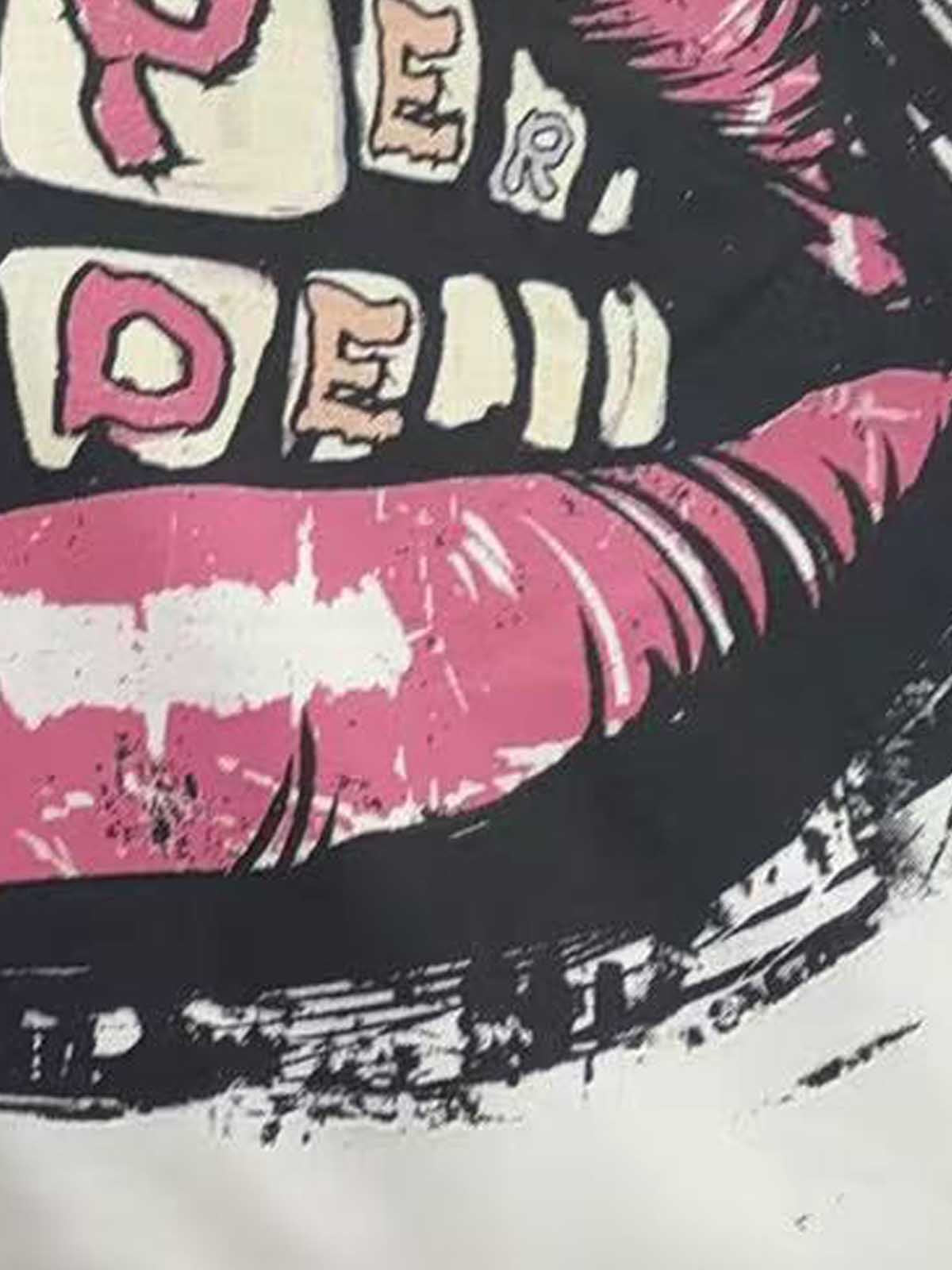 Retro Letter Lip Graphic T-Shirt 