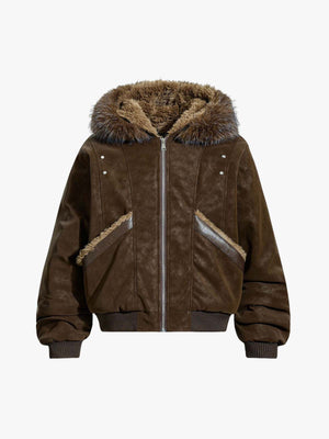 Edgy Spike-Embellished Sunglasses for Bold Fashion Statements 