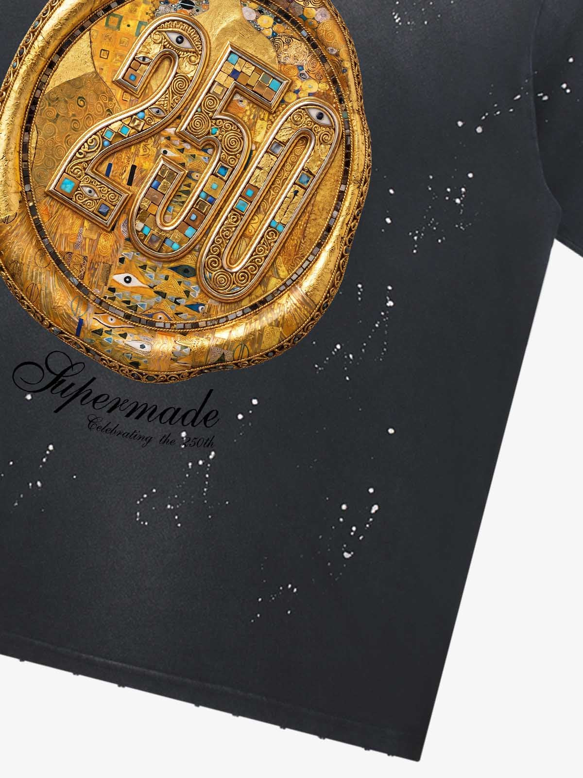 Vintage Gold Crest Graphic T-Shirt 