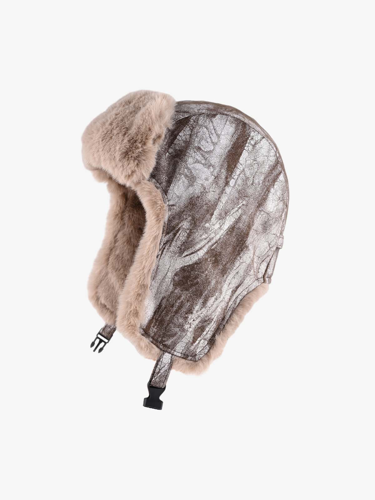 Edgy Spike-Embellished Sunglasses for Trendsetters 