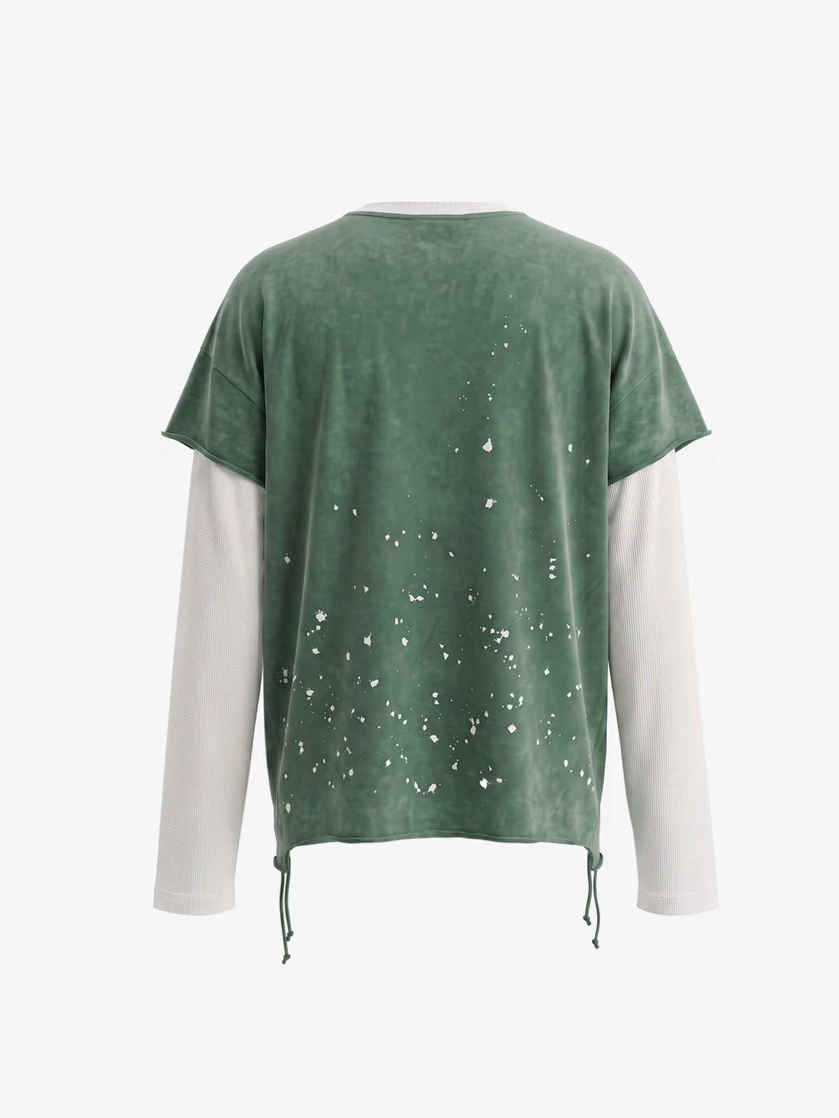 Camiseta de manga larga con efecto desgastado, imitación de dos piezas.