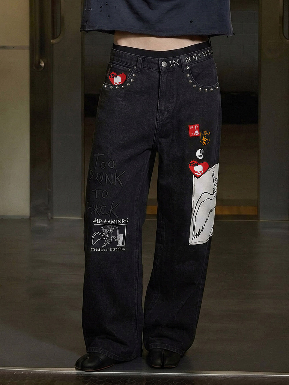 Embroidered Patch Studded Straight-Leg Jeans