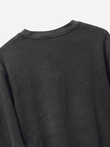 Camiseta de punto gofrado con detalles metálicos