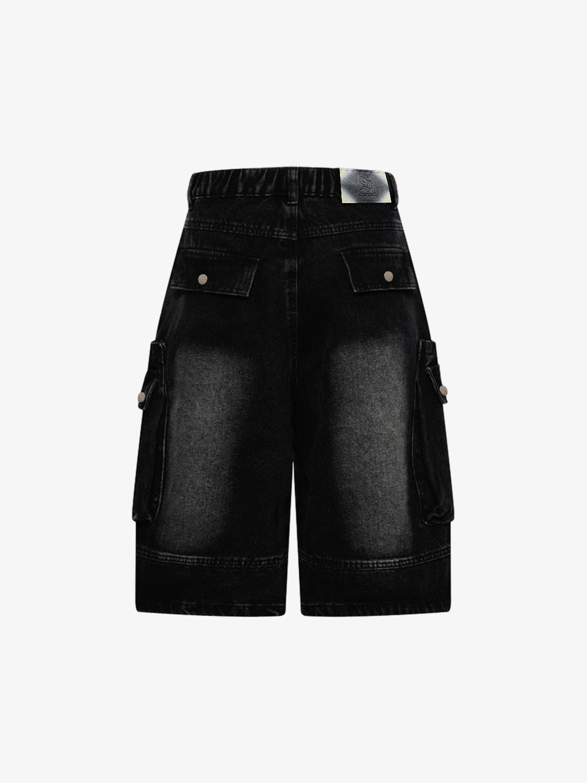 Pantaloncini di jeans cargo con molteplici tasche