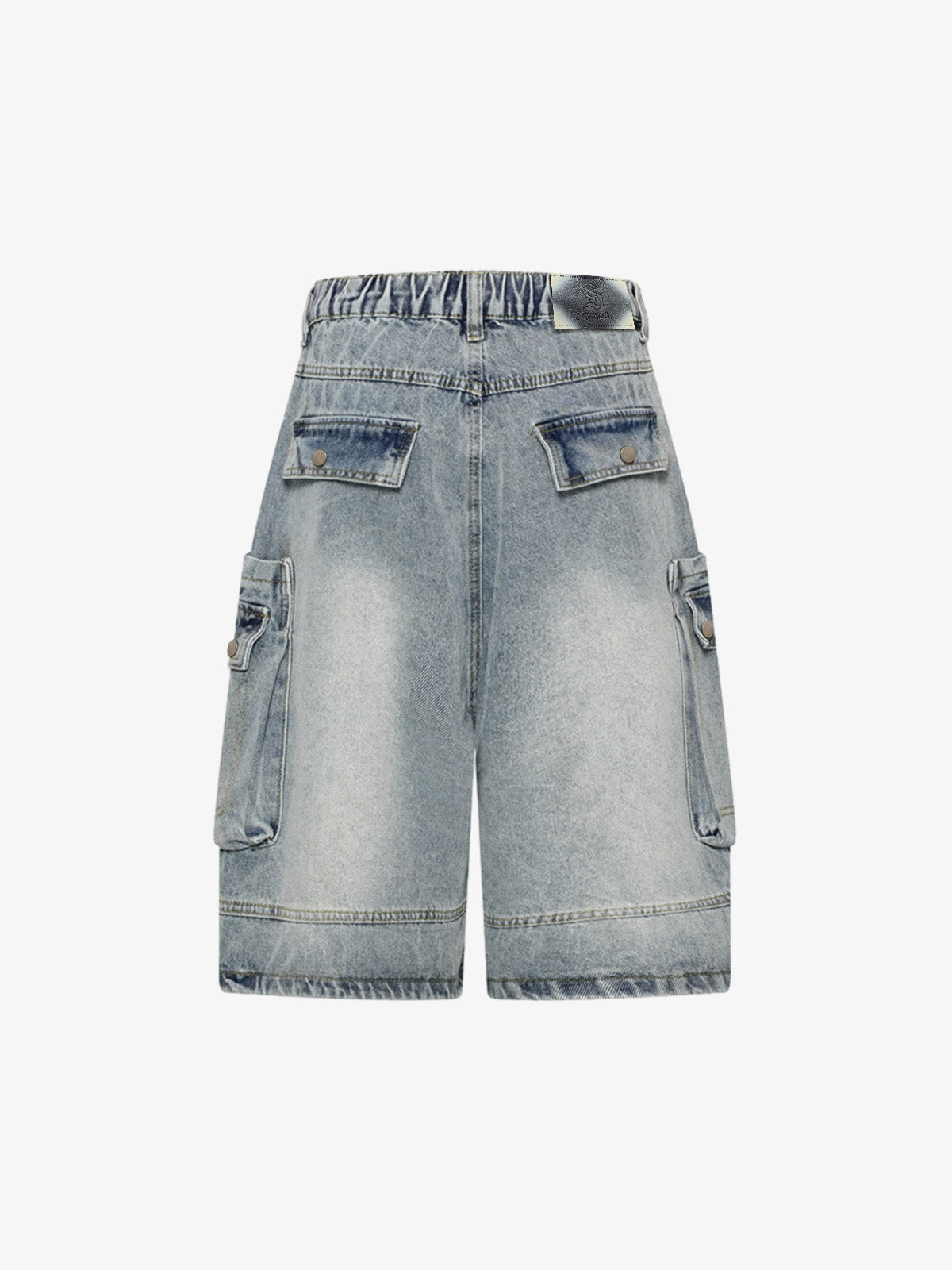 Pantaloncini di jeans cargo con molteplici tasche