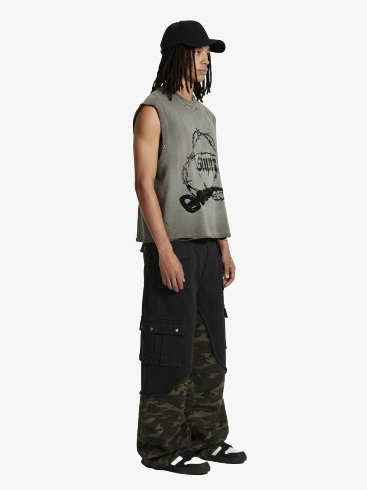 Barbed Wire Chain Graphic Sleeveless Vest 