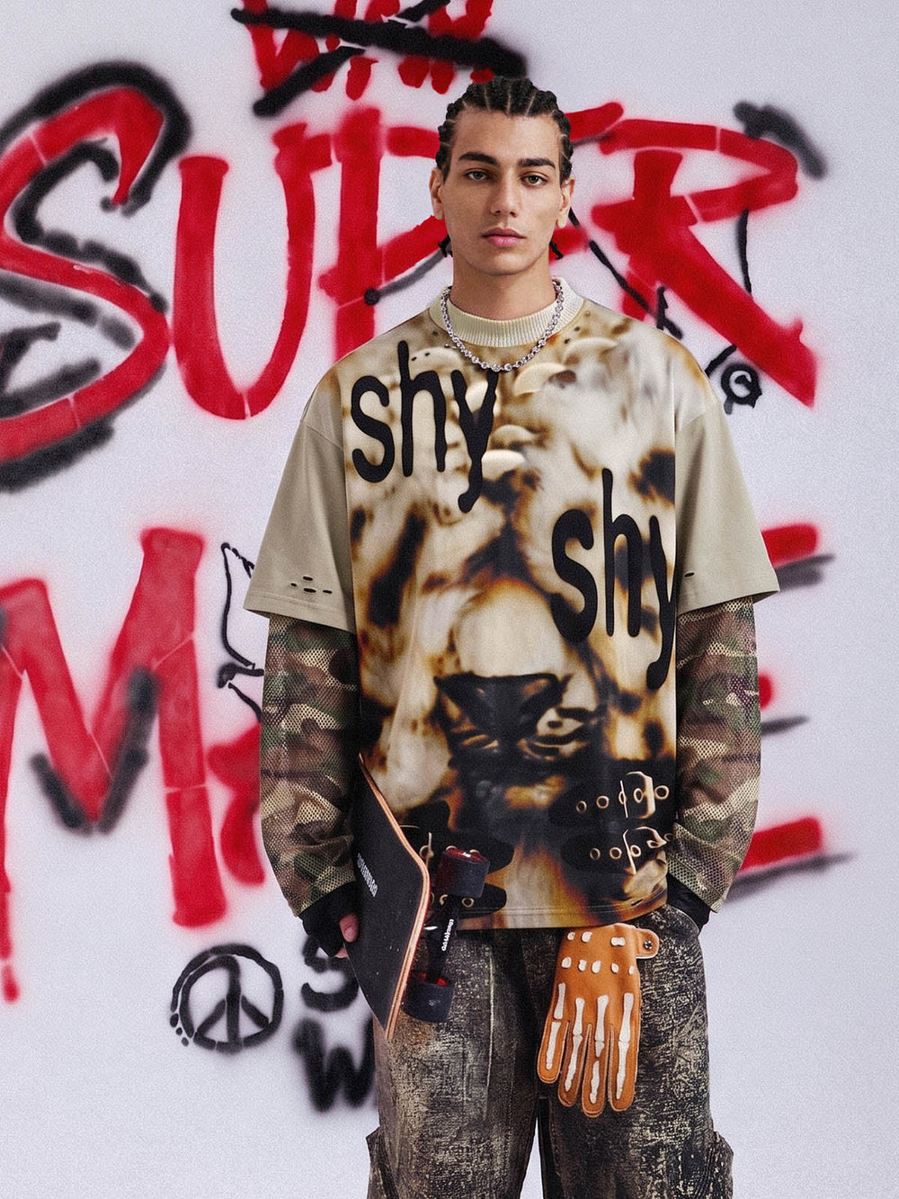 Grunge Graphic Fake Layer Camo Sleeve T-Shirt 