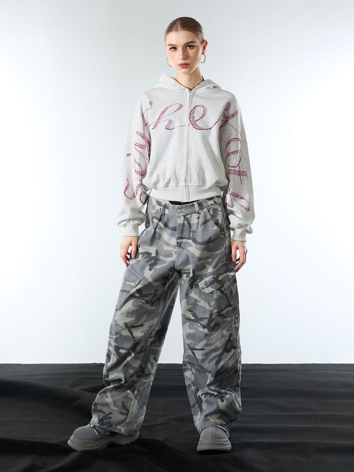 Snow Camouflage Machete Wide-Leg Cargo Barrel Pants - 2548 
