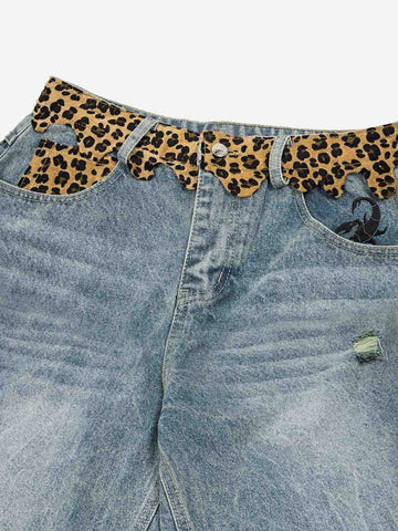 Vintage-Shorts aus Denim mit Leopardenmuster und Used-Look