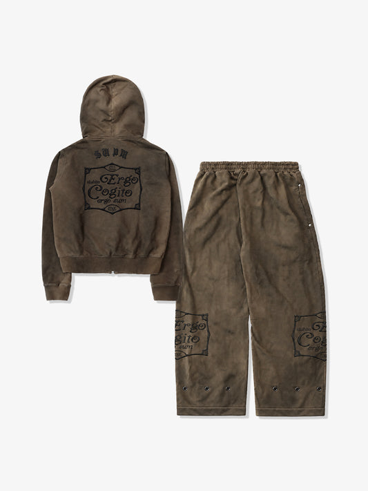 Set aus besticktem, gewaschenem und im Used-Look gehaltenem Hoodie und weit geschnittener Hose