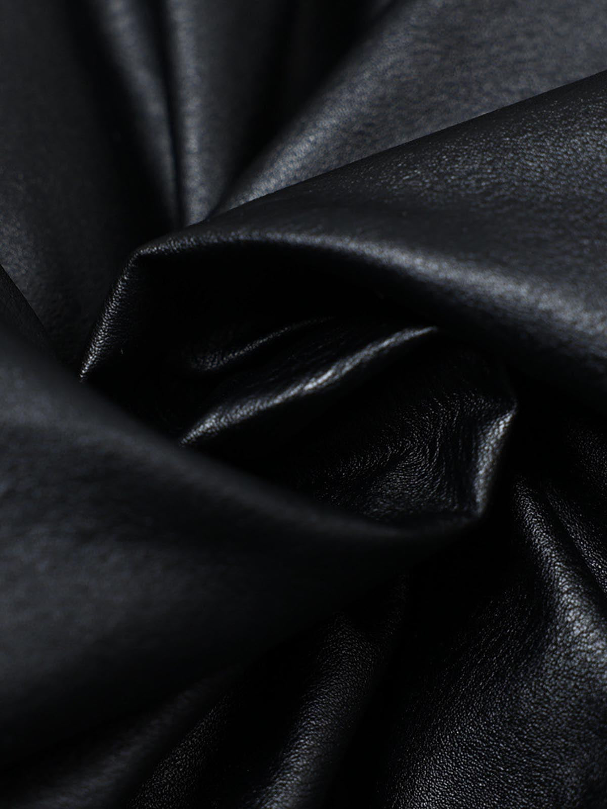 Edgy Spike-Embellished Sunglasses for Fashionistas 