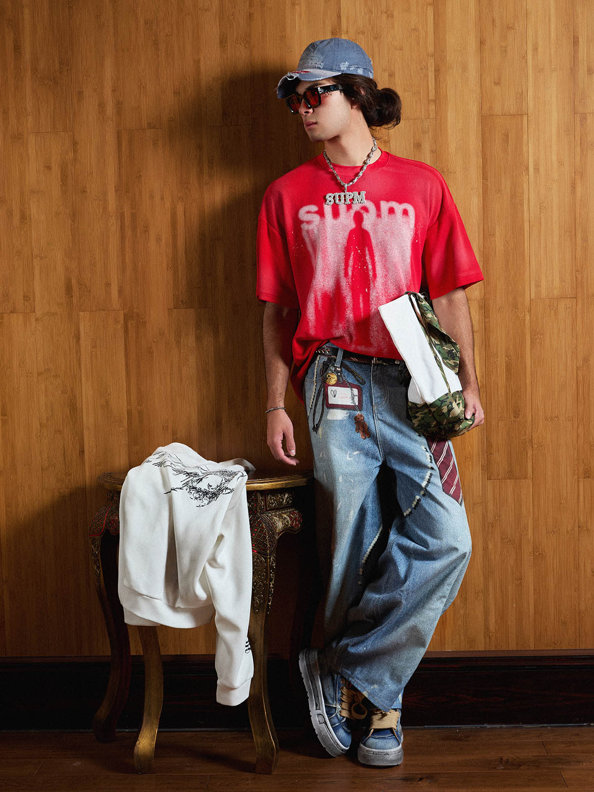 Textured Graphics Crewneck T-Shirt - 2647
