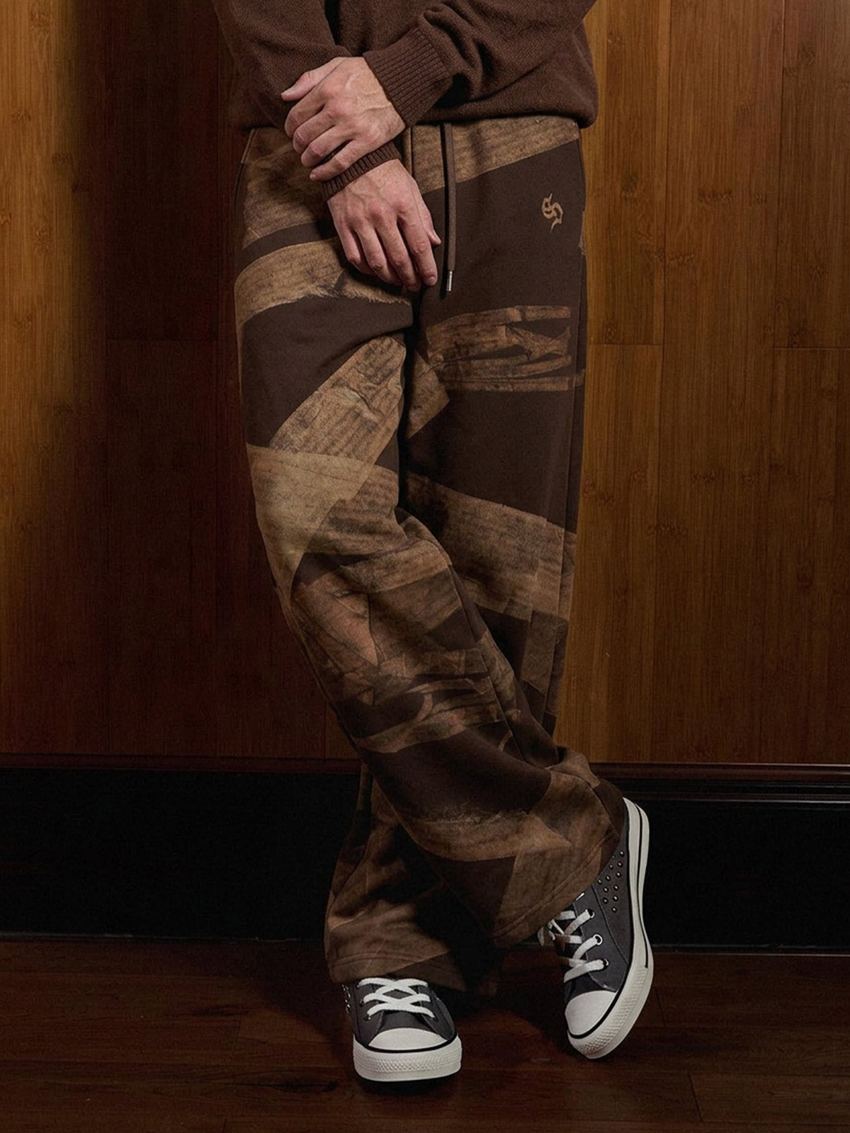 Vintage Distressed Sticker Print Wide-Leg Sweatpants