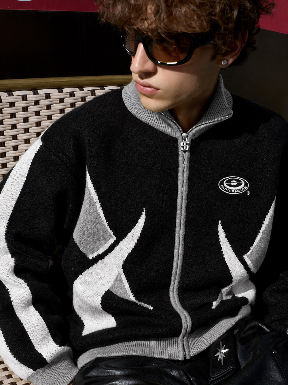Scorpion Graphic Color Block Stand-Collar Knit Cardigan