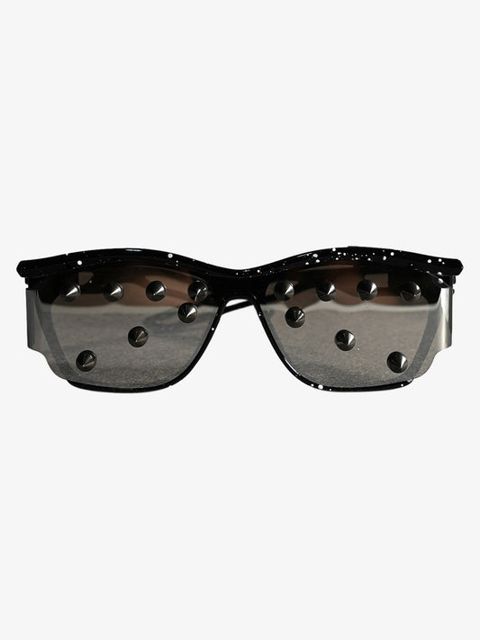 Streetwear Metal Rivet Curved Lens Glasses 