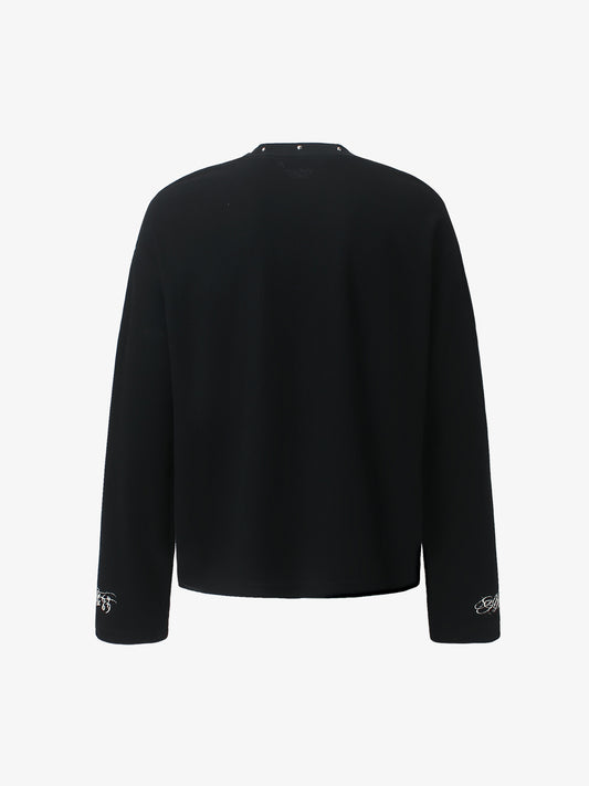 Langarmshirt mit Nietenmuster und Kreuzmotiv aus schwerem Waffelpappstoff