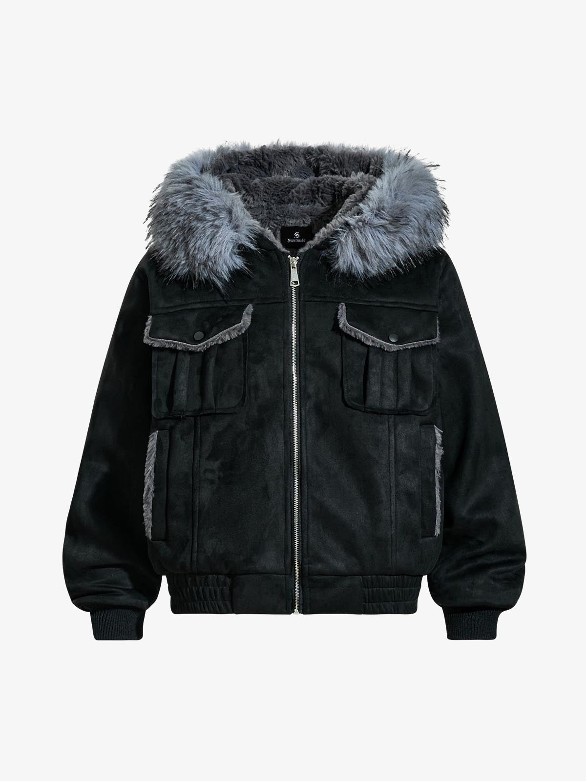 Edgy Spike-Embellished Sunglasses for Bold Fashion Statements 