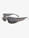 Edgy Spike-Embellished Sunglasses for Bold Fashion Statements 