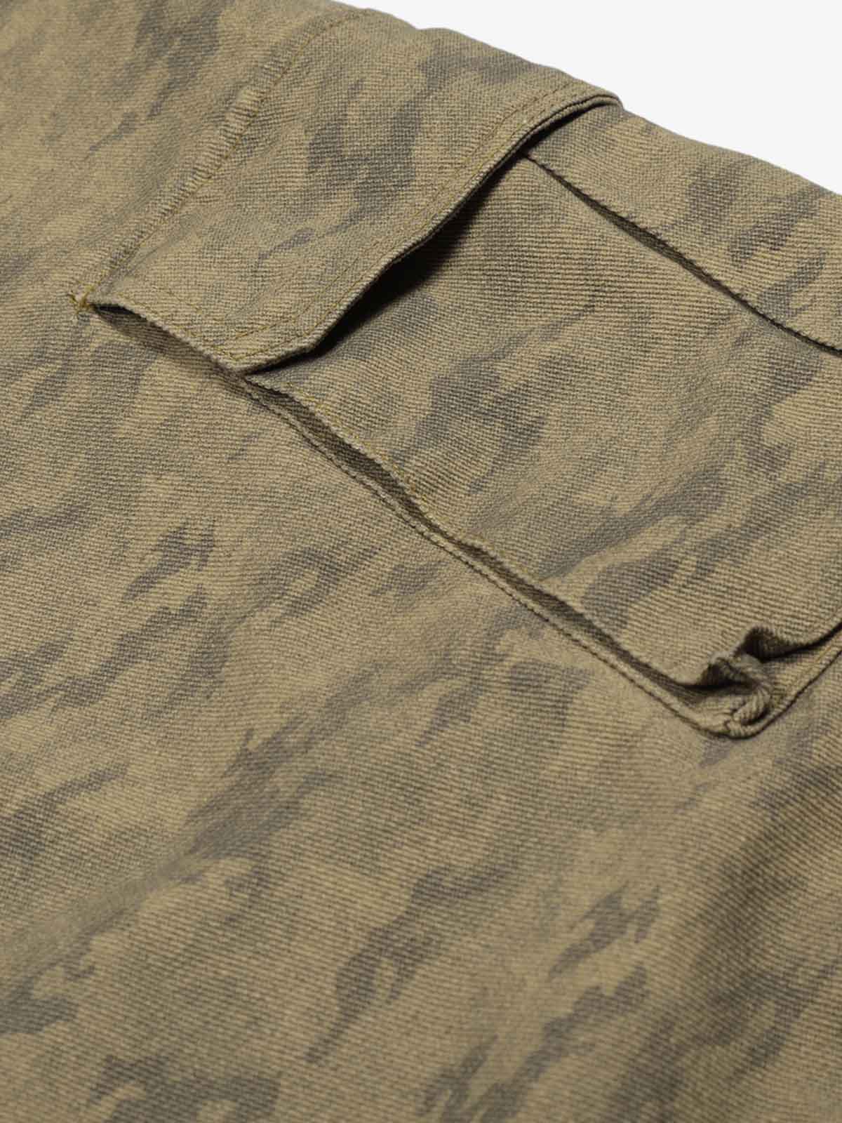 Camouflage Utility Cargo Shorts for Men - Perfect for Outdoor Adventures 